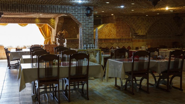 رستوران 3 هتل آپارتمان جام جم شیراز